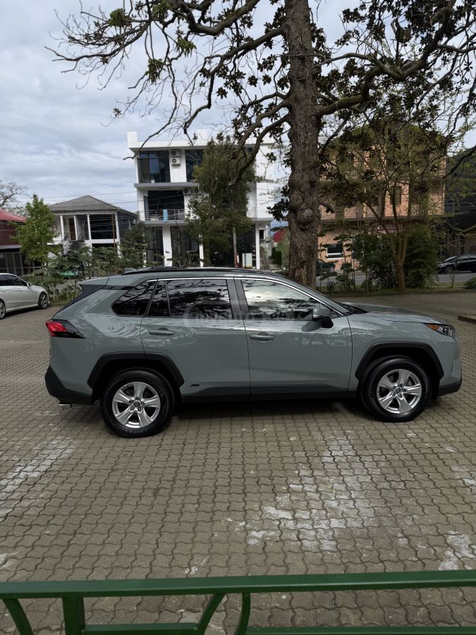 Toyota Rav 4 - фото 6