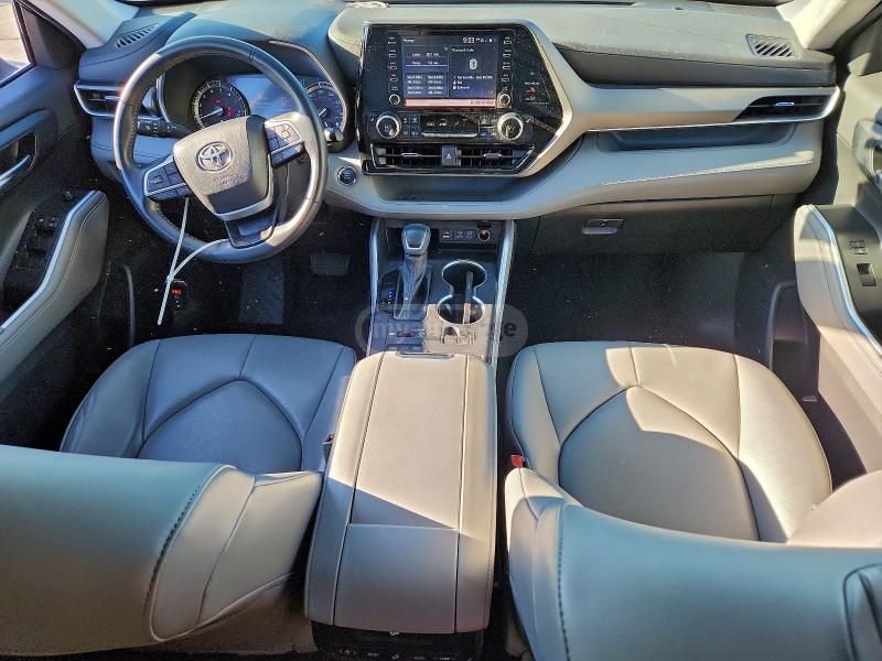 Toyota LE 4dr All-Wheel Drive Automat — миниатюра 8