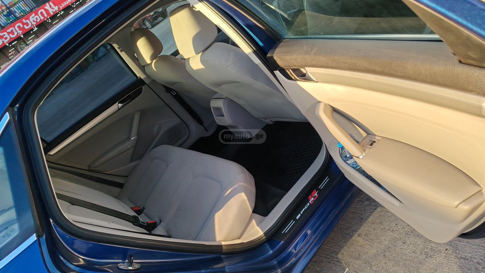 Volkswagen Passat - фото 11