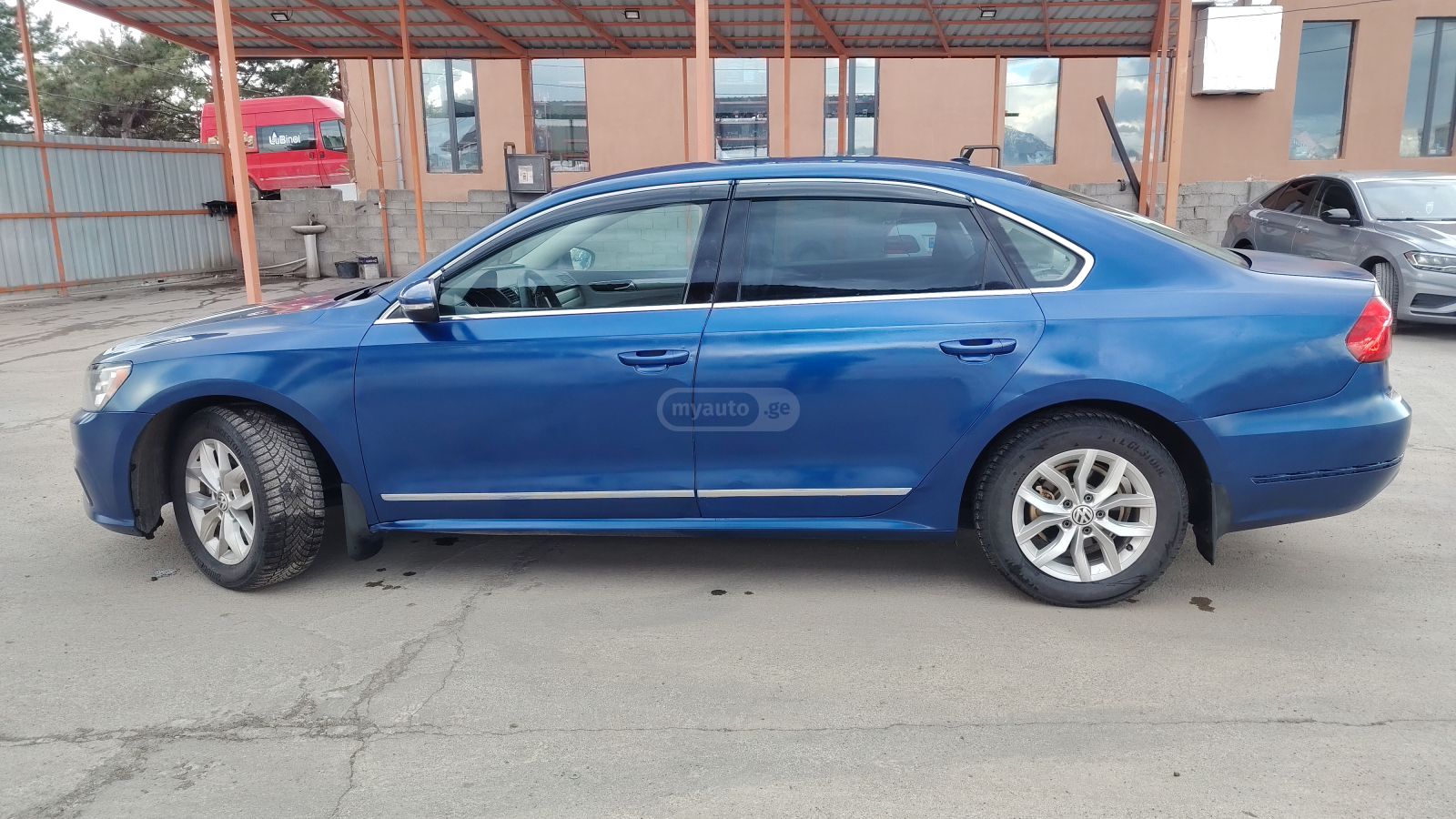 Volkswagen Passat - фото 6