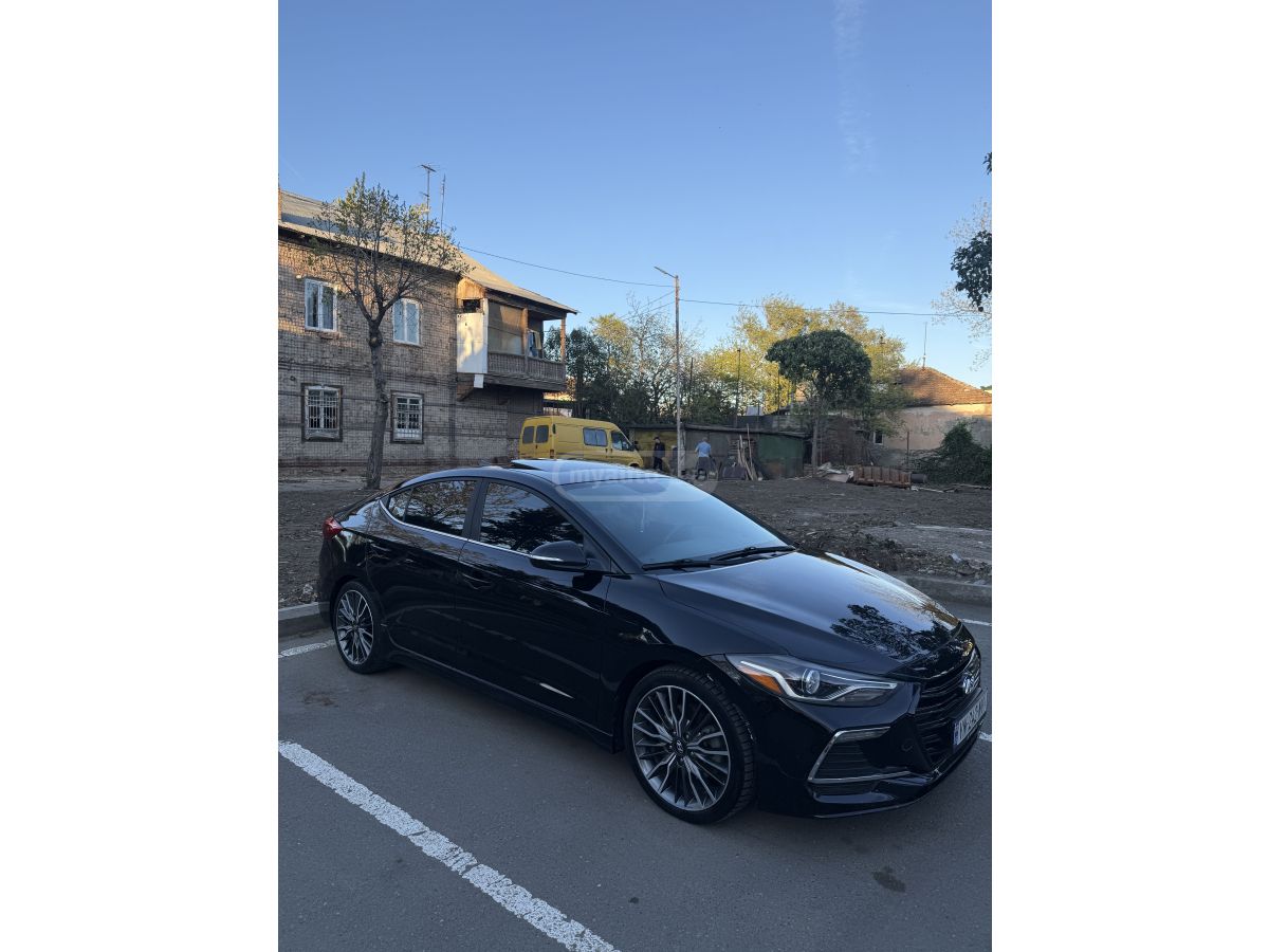 Hyundai Elantra - фото 2