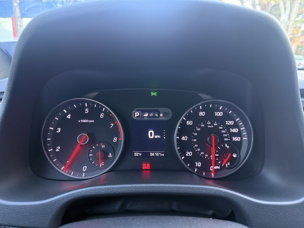 Hyundai Elantra - фото 7
