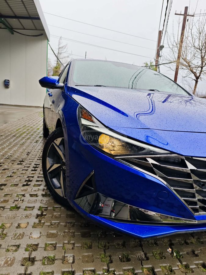 Hyundai Elantra - фото 2