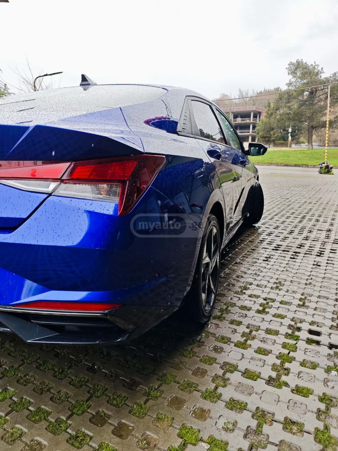 Hyundai Elantra - фото 4