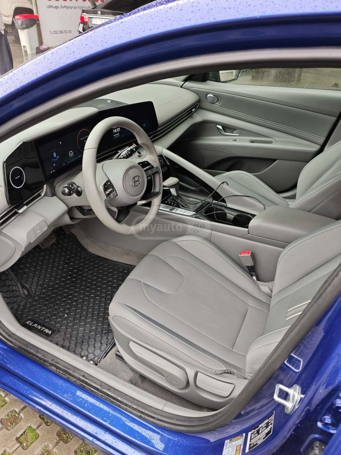 Hyundai Elantra - фото 7