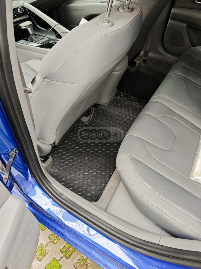 Hyundai Elantra - фото 9