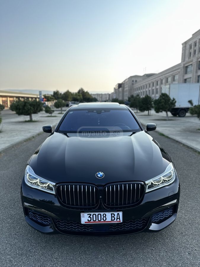 BMW 750 - фото 2