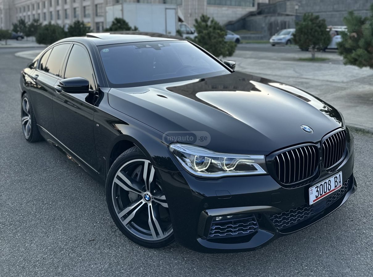 BMW 750 - фото 3