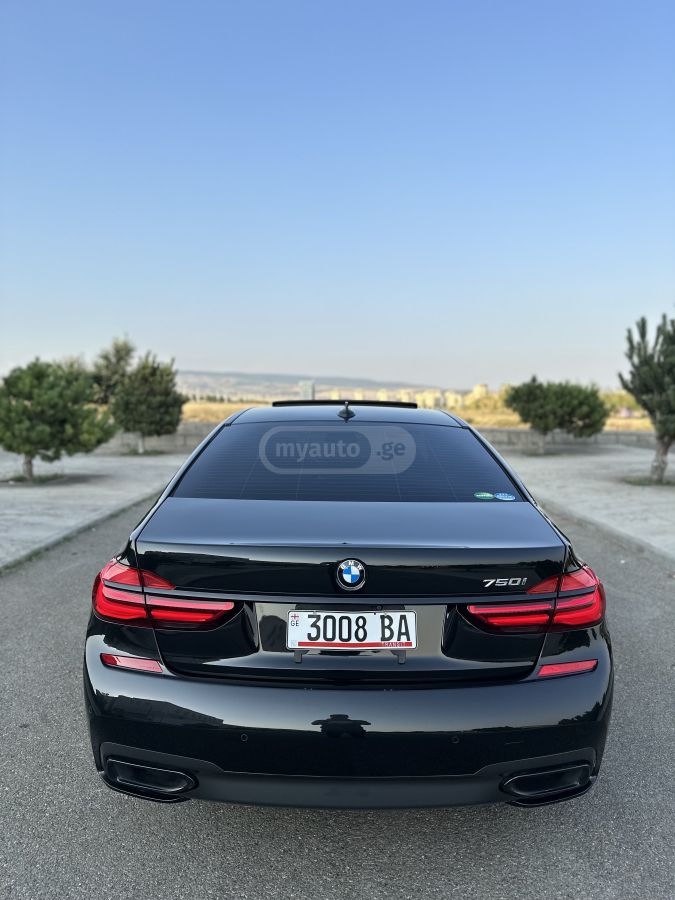 BMW 750 - фото 7