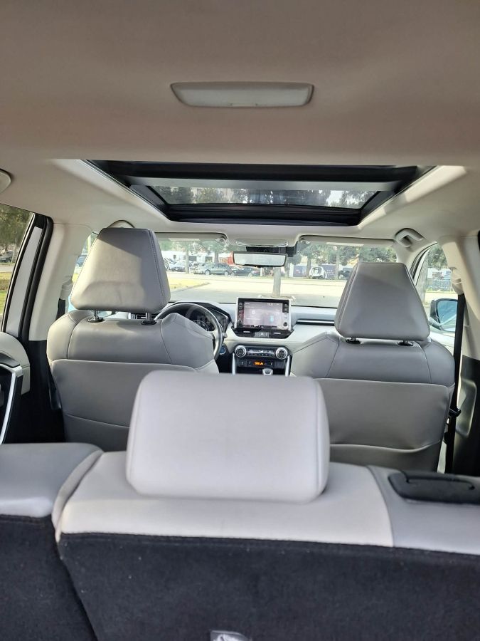 Toyota RAV 4 - фото 6