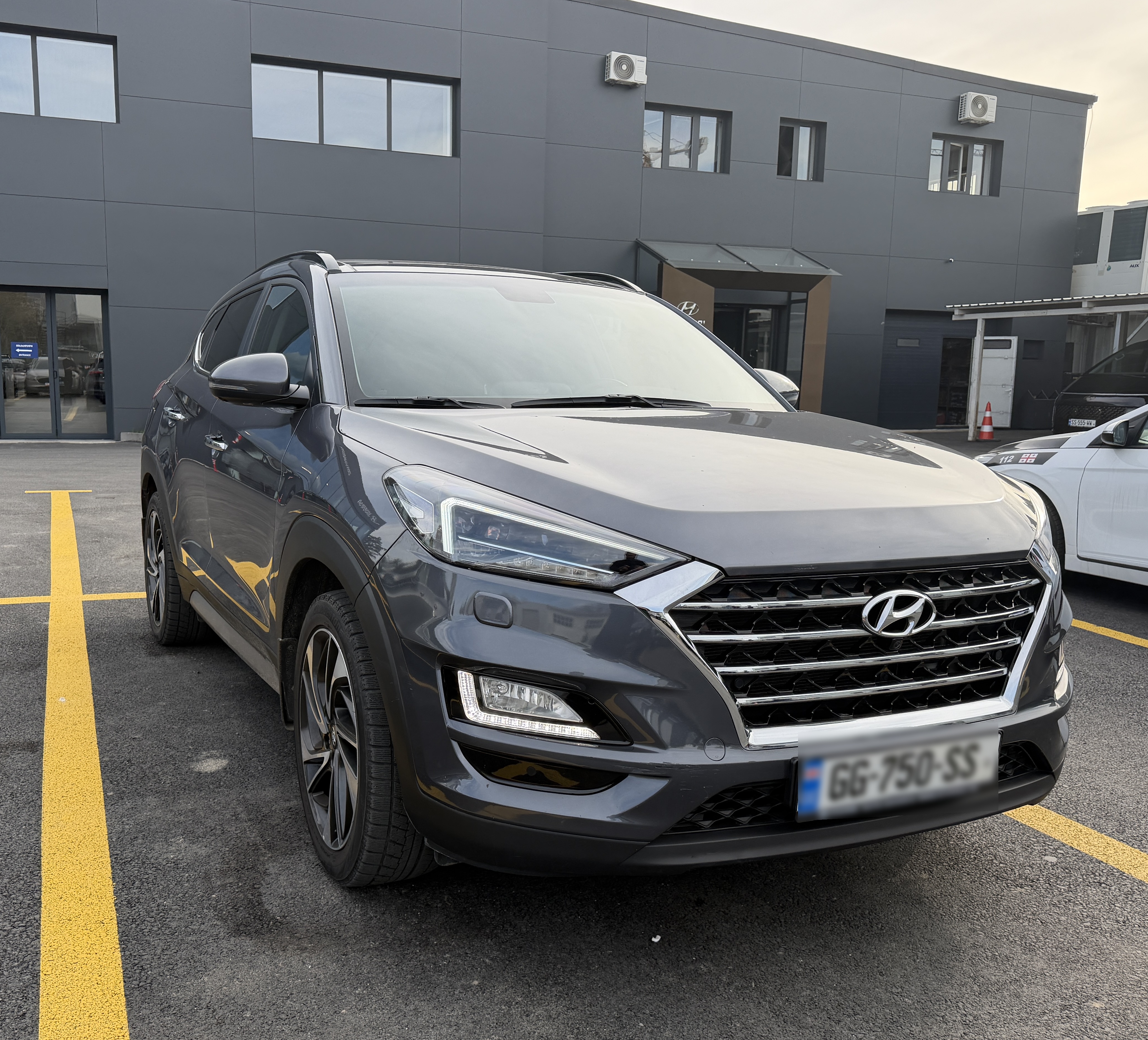 Hyundai Limited 4dr All-Wheel Drive Au — миниатюра 2