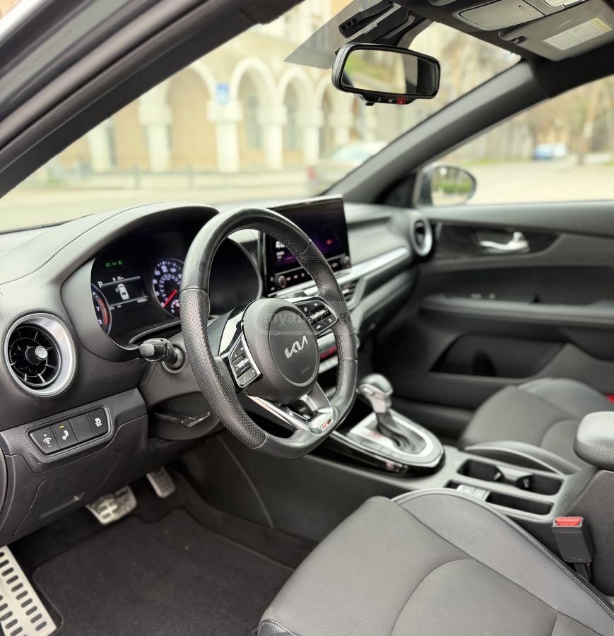 Kia Forte - фото 9