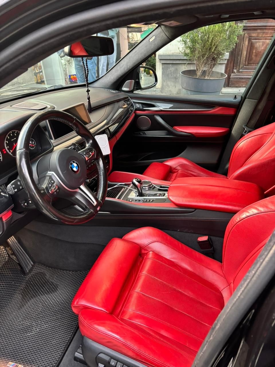 BMW X5 M - фото 8