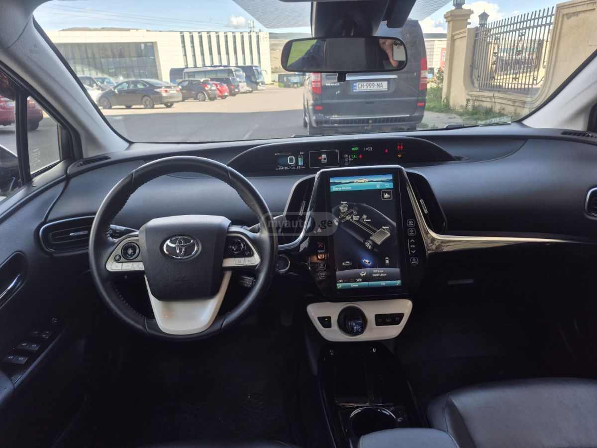 Toyota Prius Prime - фото 10