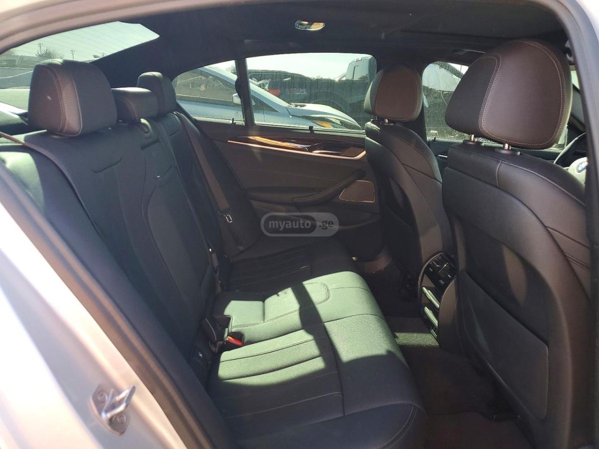 BMW 530 - фото 10