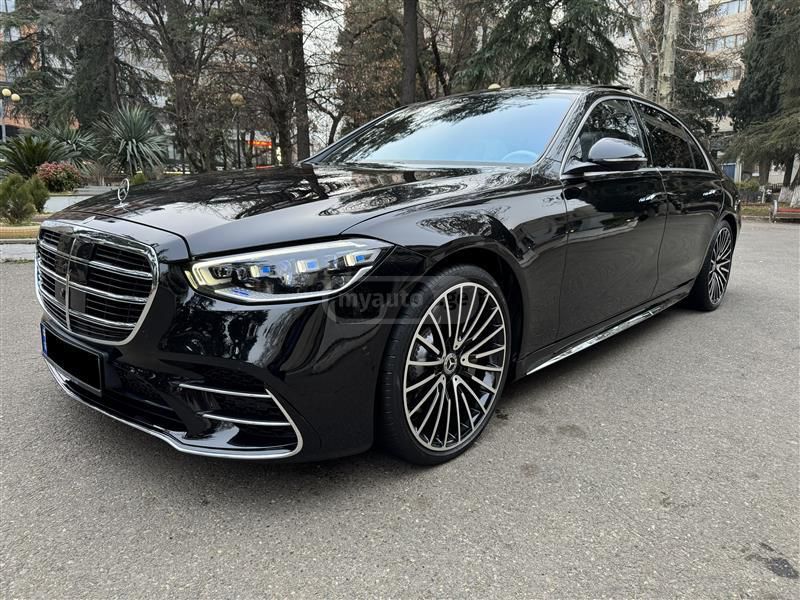 Mercedes-Benz Limousine Long — миниатюра 1