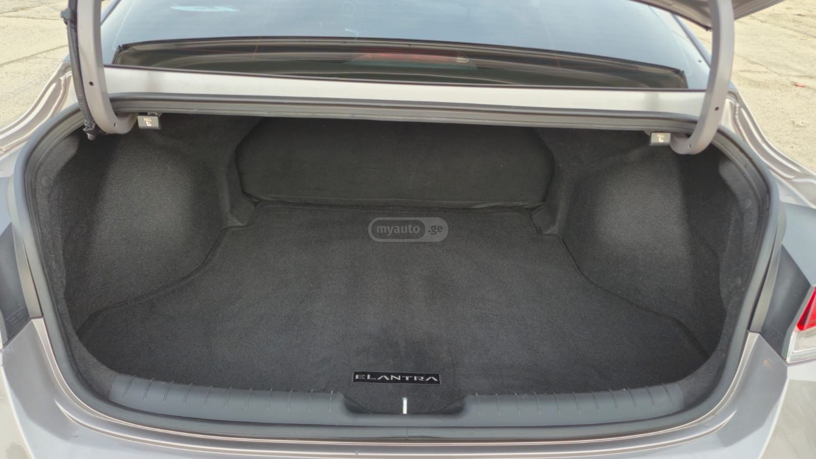 Hyundai Limited 4dr Sedan CVT — миниатюра 13