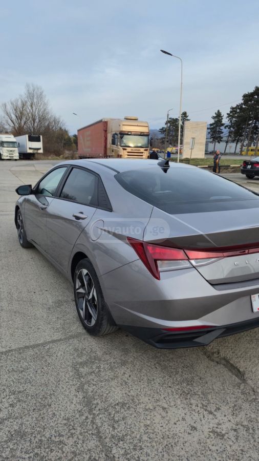 Hyundai Limited 4dr Sedan CVT — миниатюра 4