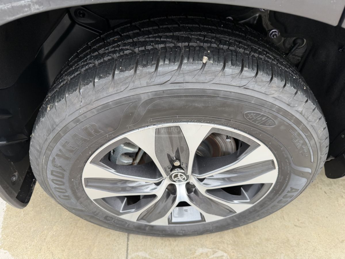 Toyota XLE 4dr All-Wheel Drive CVT — миниатюра 8