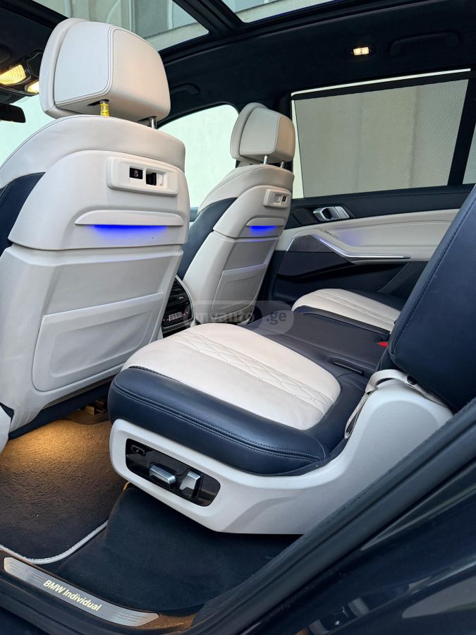 BMW X7 - фото 11