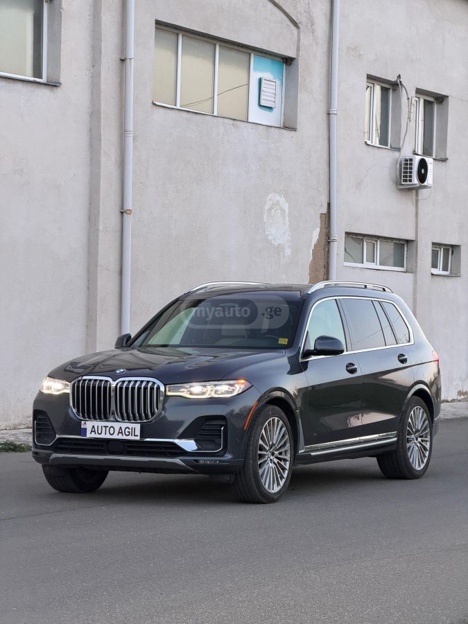 BMW X7 - фото 2
