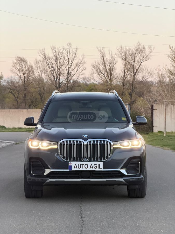 BMW X7 - фото 3
