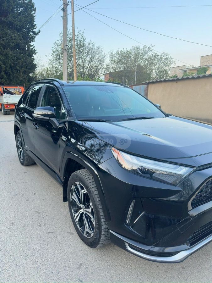Toyota Rav 4 - фото 2