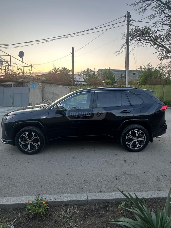 Toyota Rav 4 - фото 9