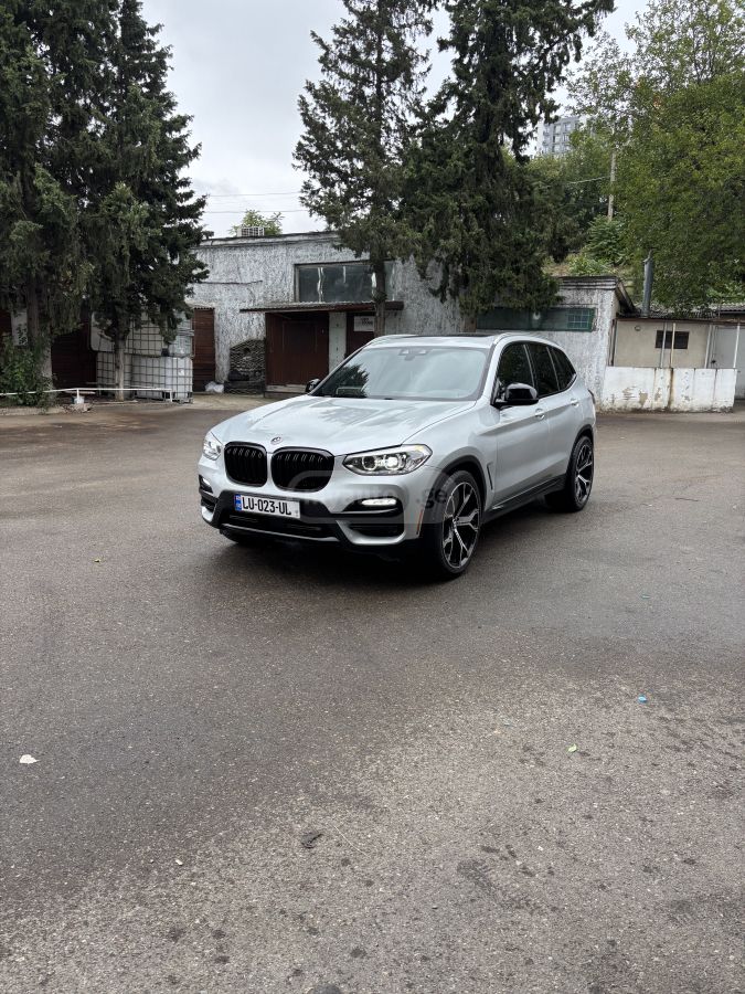 BMW X3 - фото 1