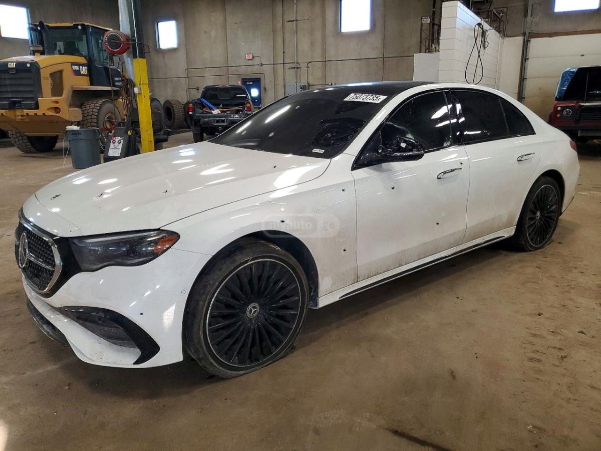 Mercedes-Benz E 350 2024 — миниатюра 1