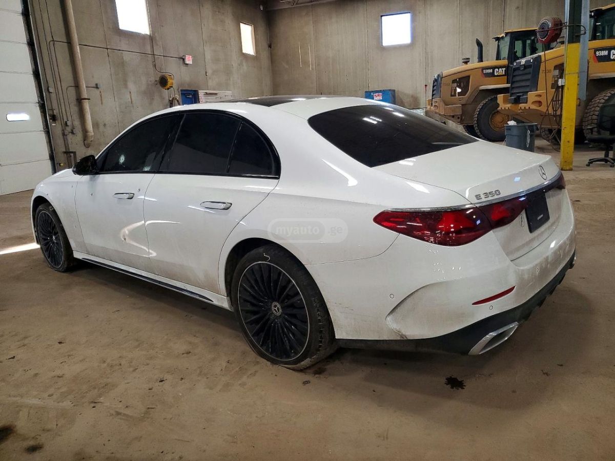 Mercedes-Benz E 350 2024 — миниатюра 2