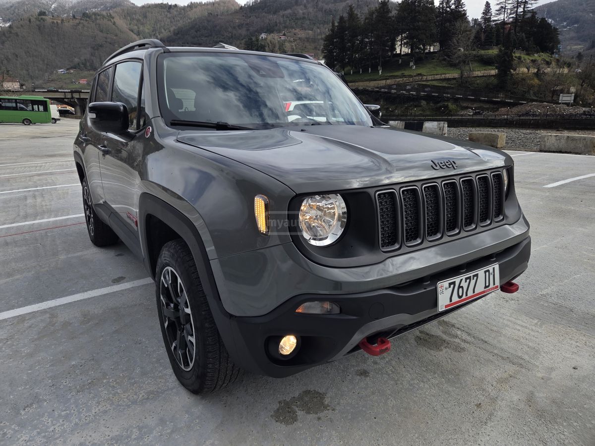 Jeep Renegade - фото 1