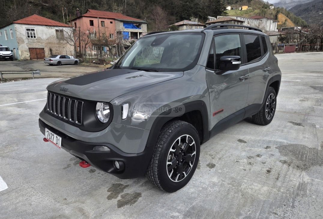 Jeep Renegade - фото 3