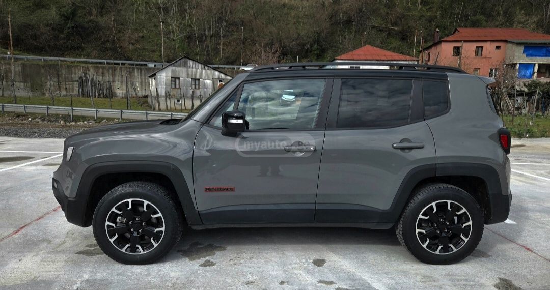 Jeep Renegade - фото 4