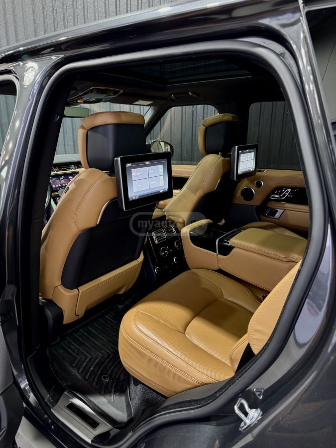 Land Rover Range Rover Vogue 2020 — миниатюра 10