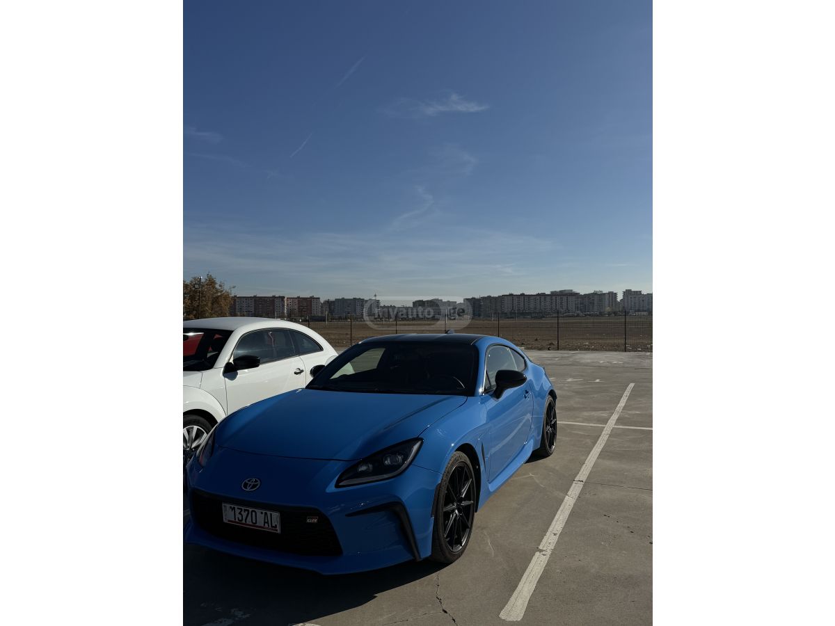 Subaru BRZ - фото 2