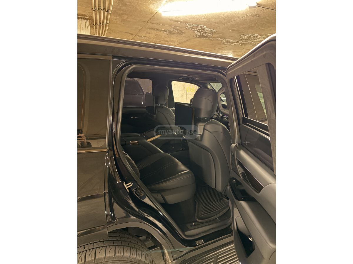 Lexus lx 600 - фото 10
