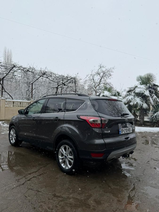 Ford Escape - фото 2