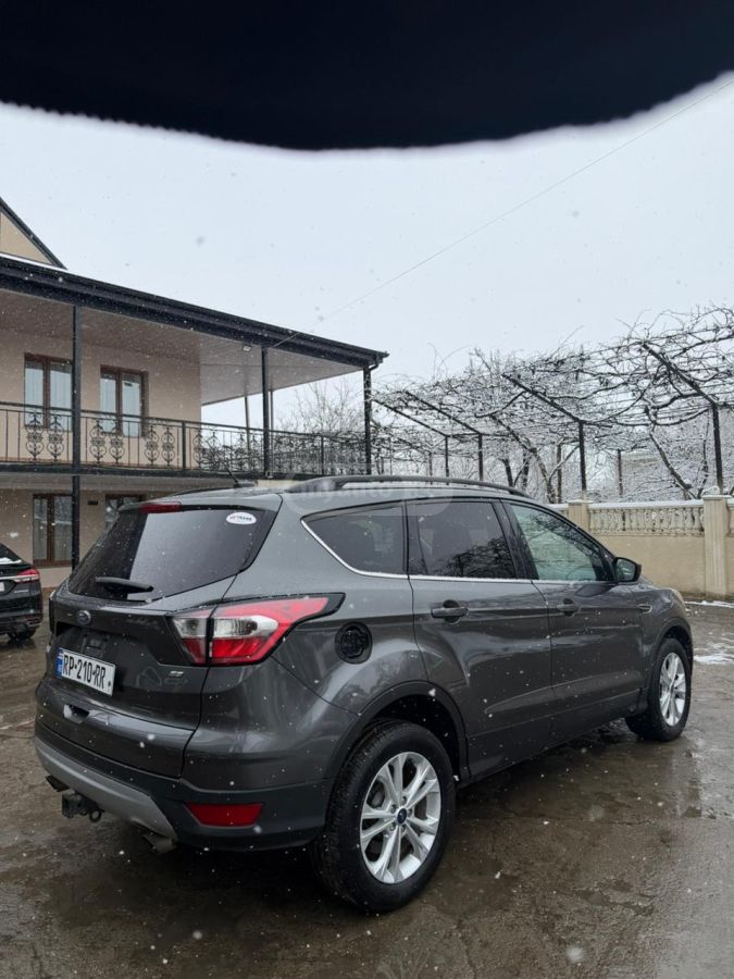 Ford Escape - фото 5