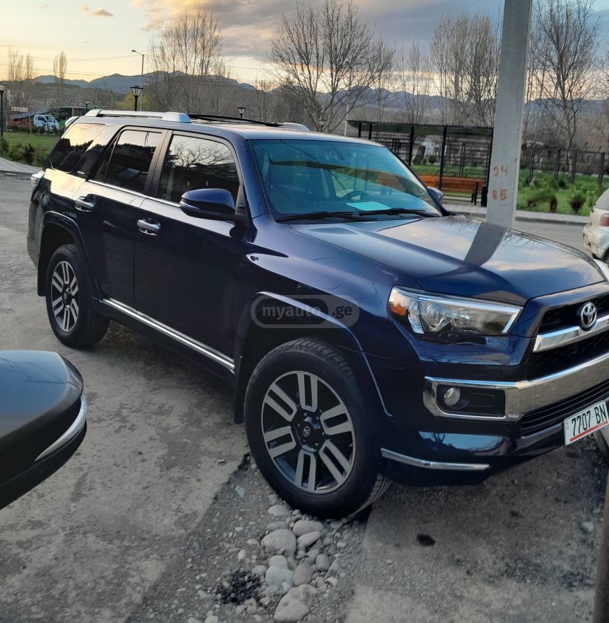Toyota 4Runner - фото 1