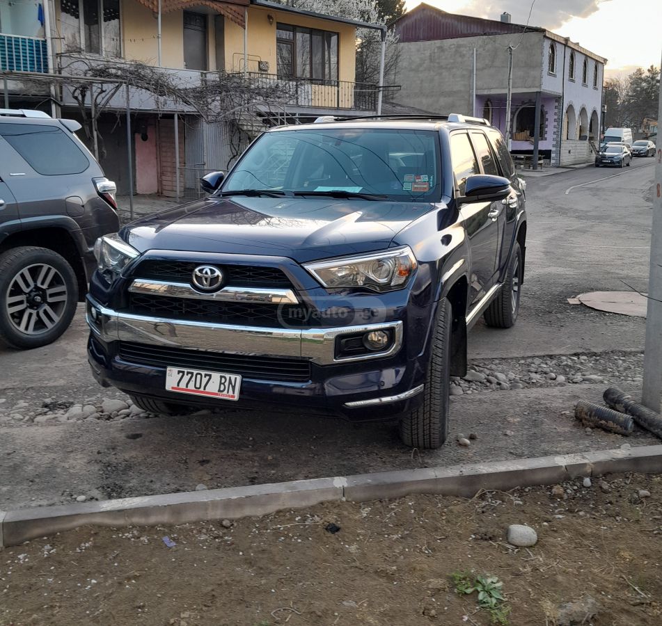 Toyota 4Runner - фото 6