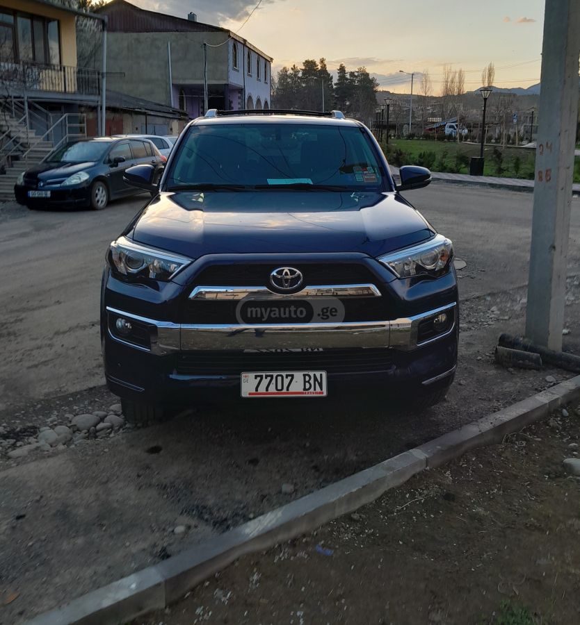 Toyota 4Runner - фото 7