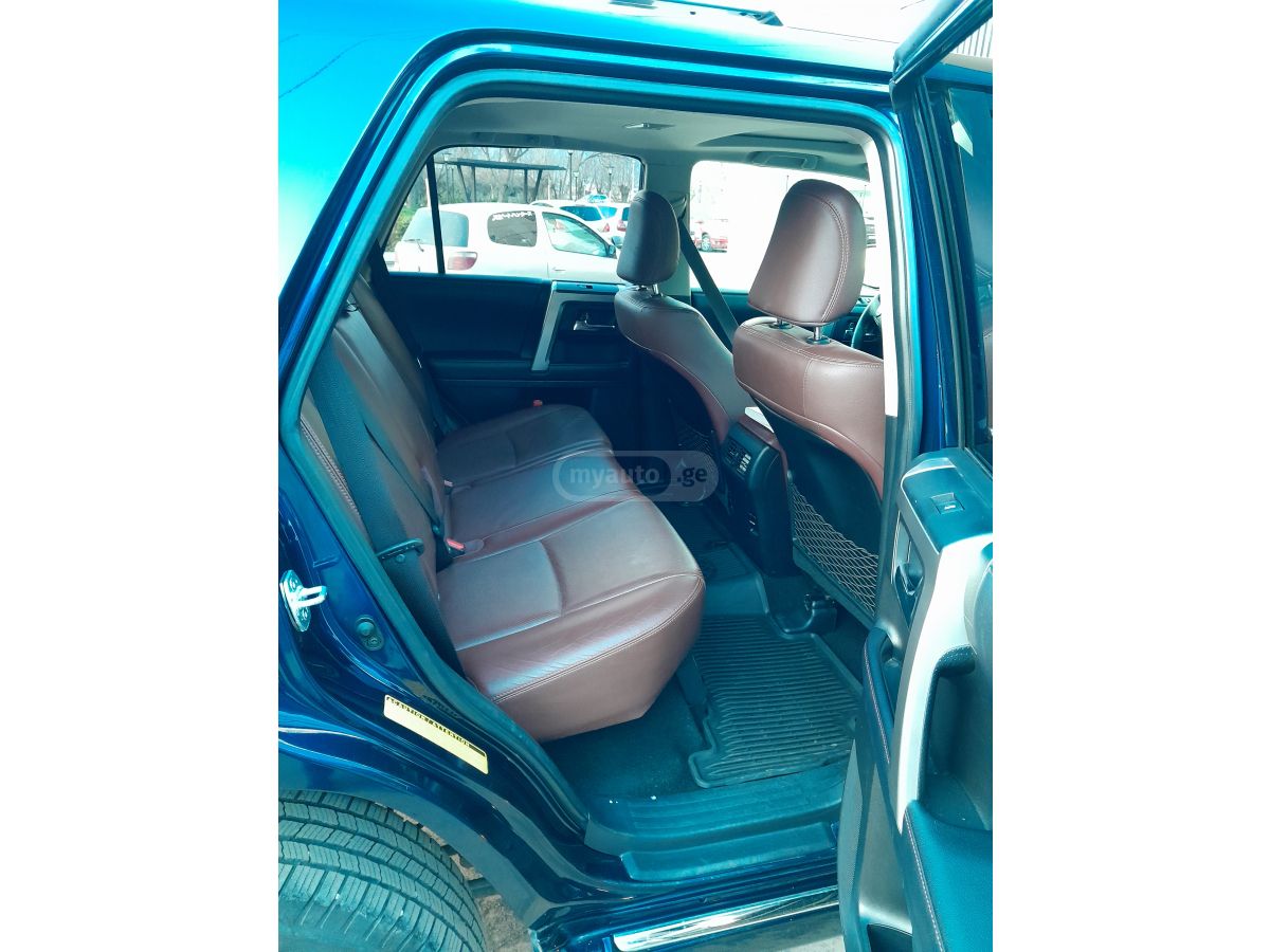 Toyota 4Runner - фото 8