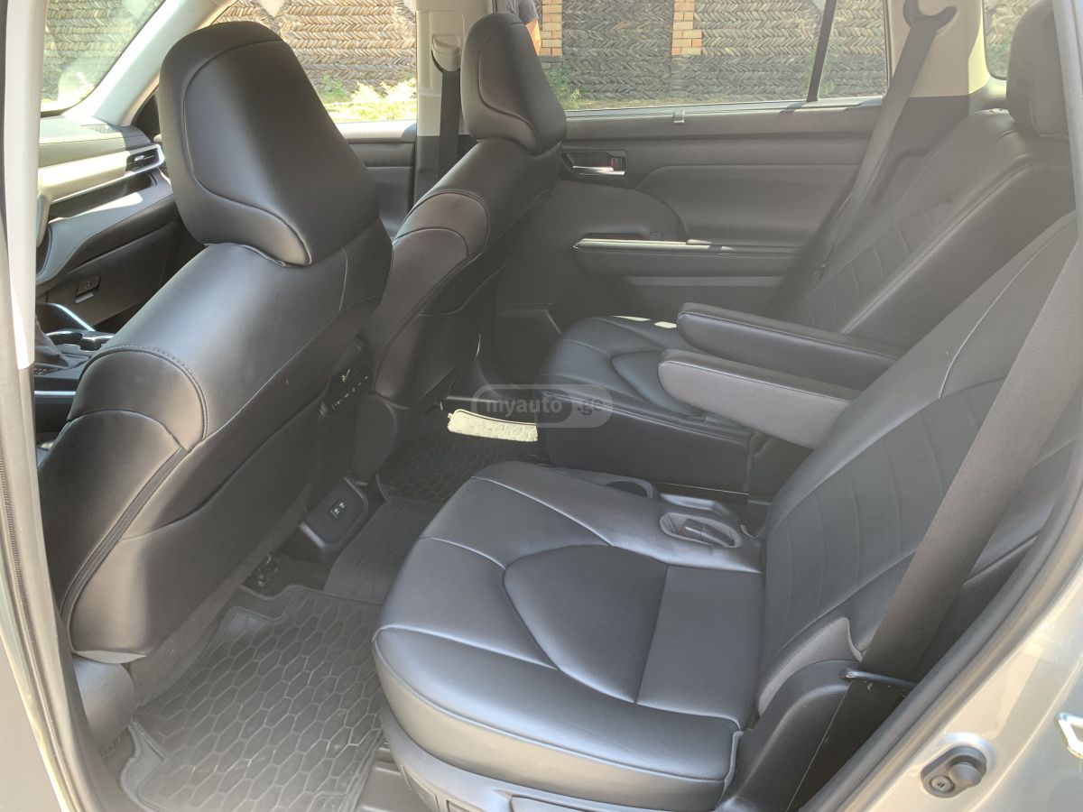 Toyota Highlander - фото 10