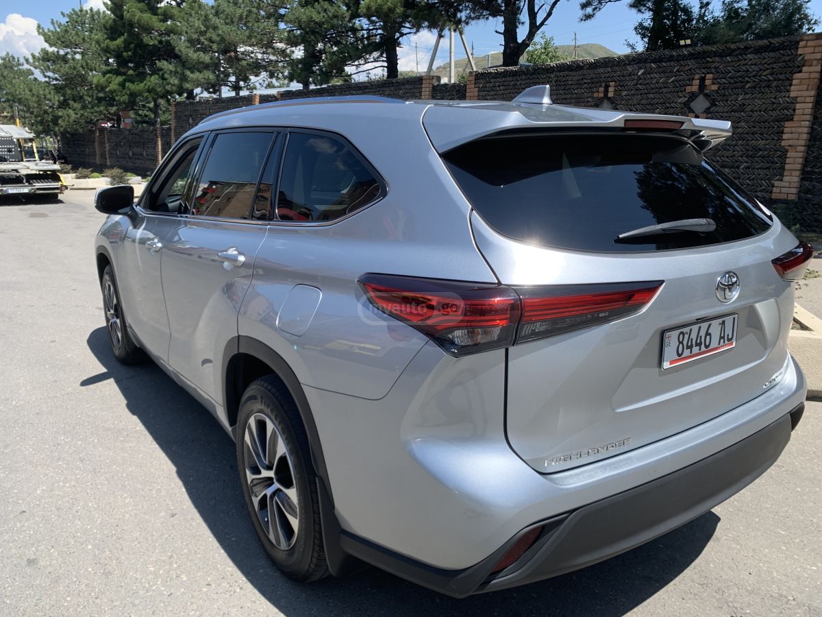 Toyota Highlander - фото 4