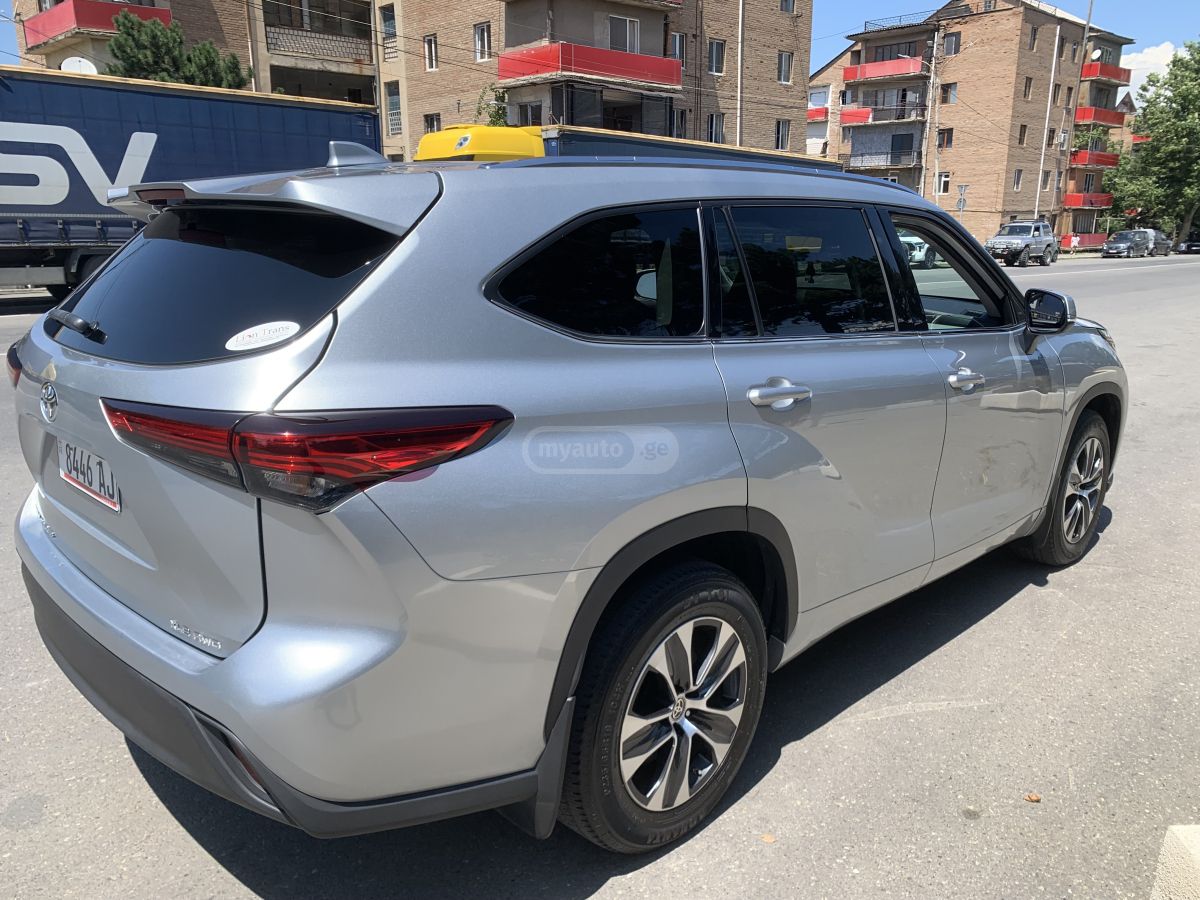 Toyota Highlander - фото 6