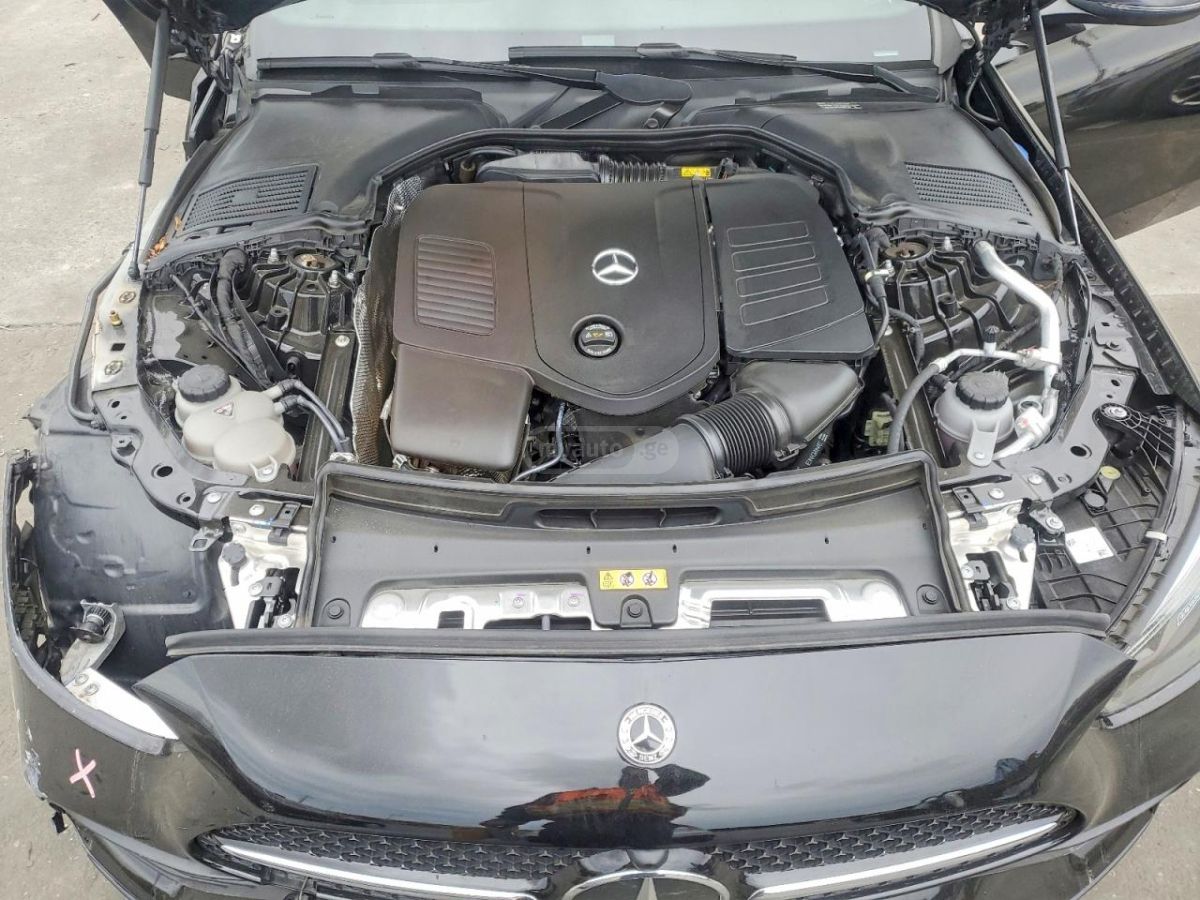 Mercedes-Benz C 30 AMG 2023 — миниатюра 11
