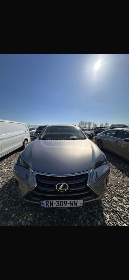 Lexus NX 200 - фото 1
