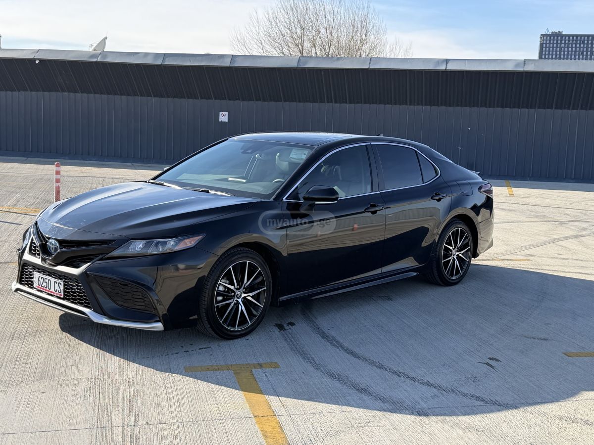 Toyota Camry - фото 7