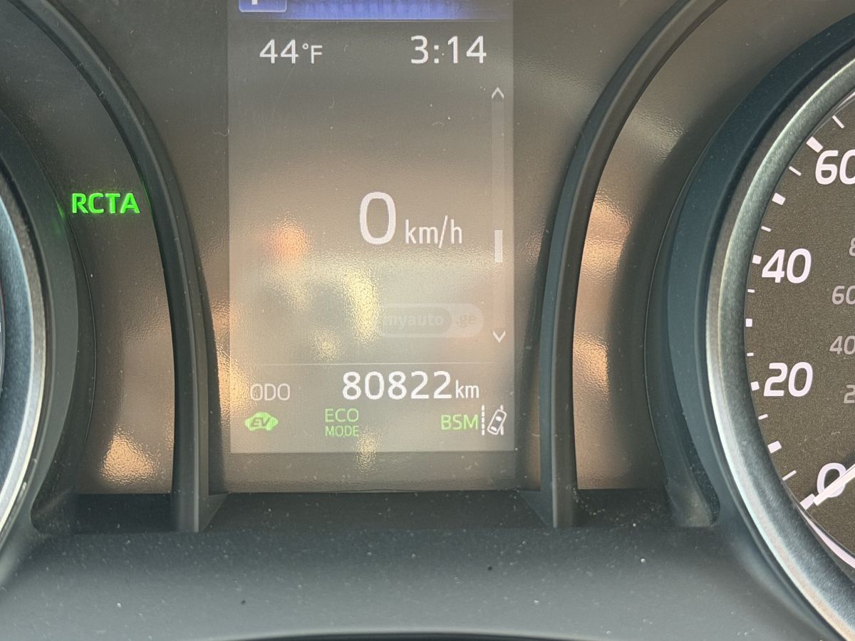 Toyota Camry - фото 9